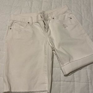 LOFT white jean shorts size 26/2